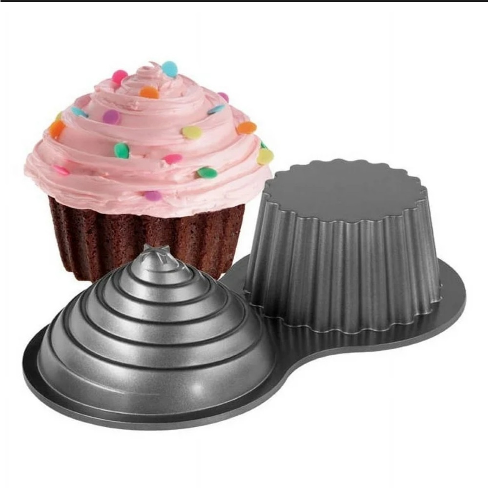 Wilton Giant Cupcake Baking Mold
